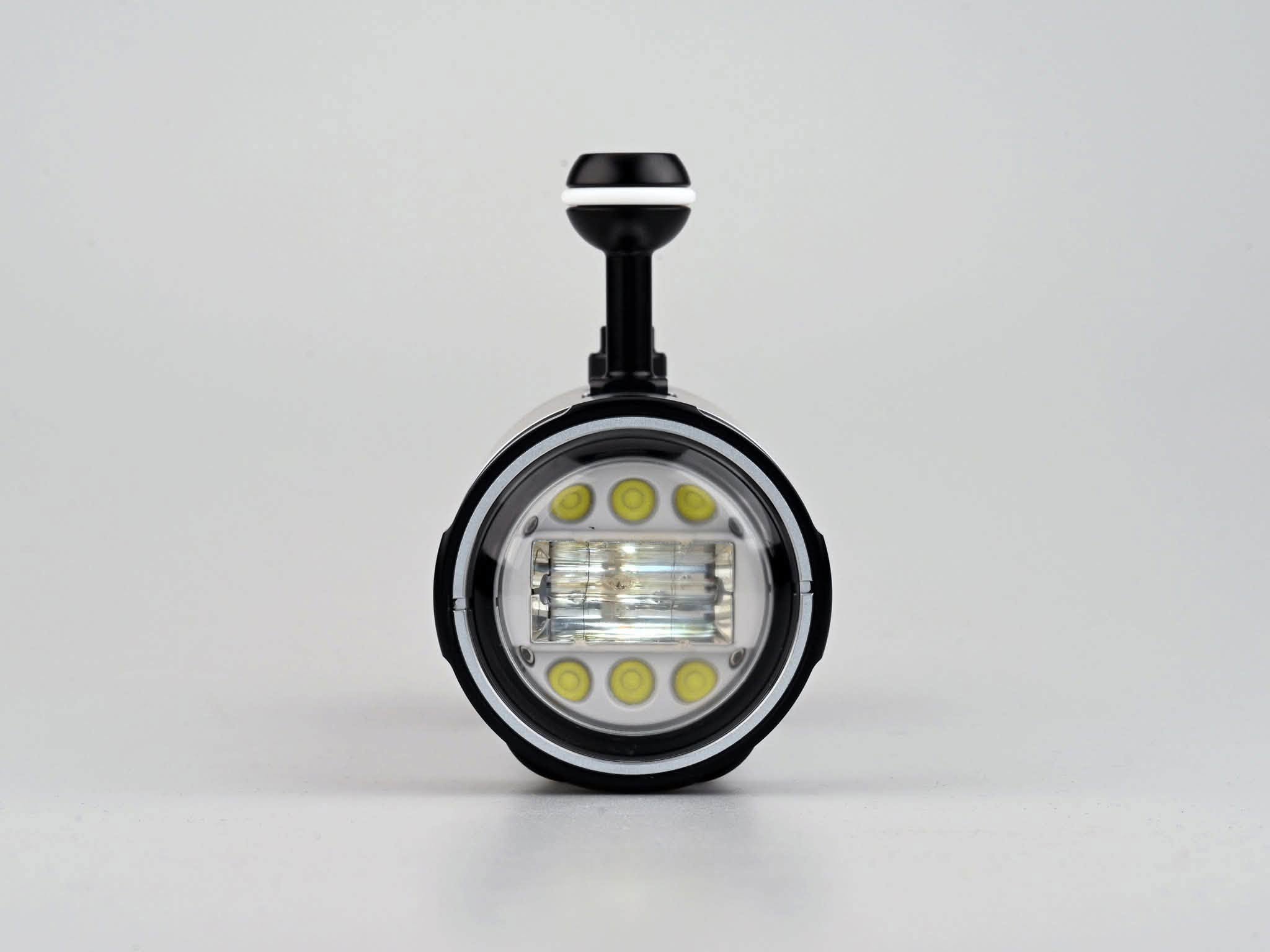 Kraken KR-S80+ underwater strobe front view with flash tube and video LEDs
